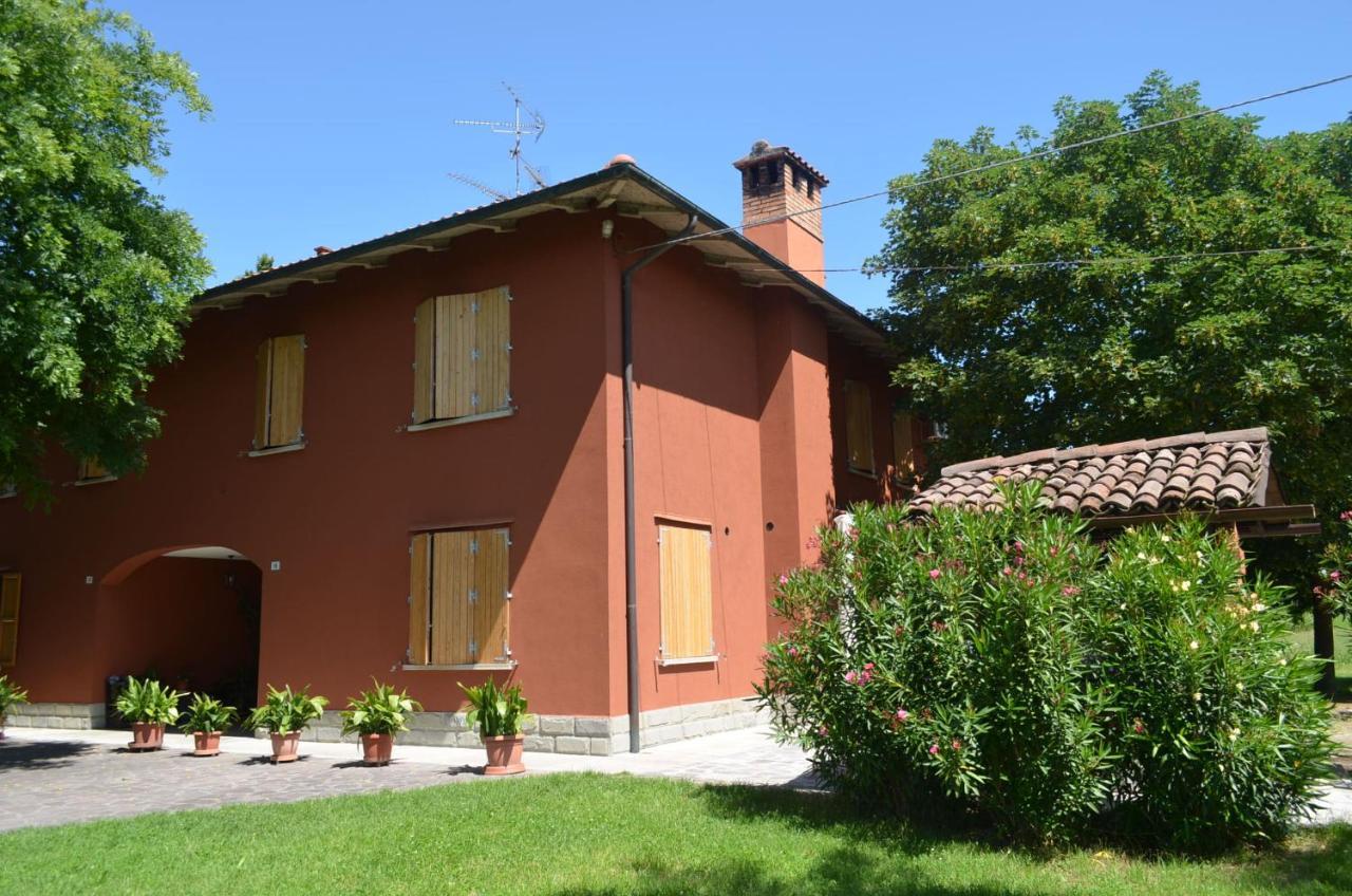 La Maison Di Brigitte E Simone Бентивольо Экстерьер фото